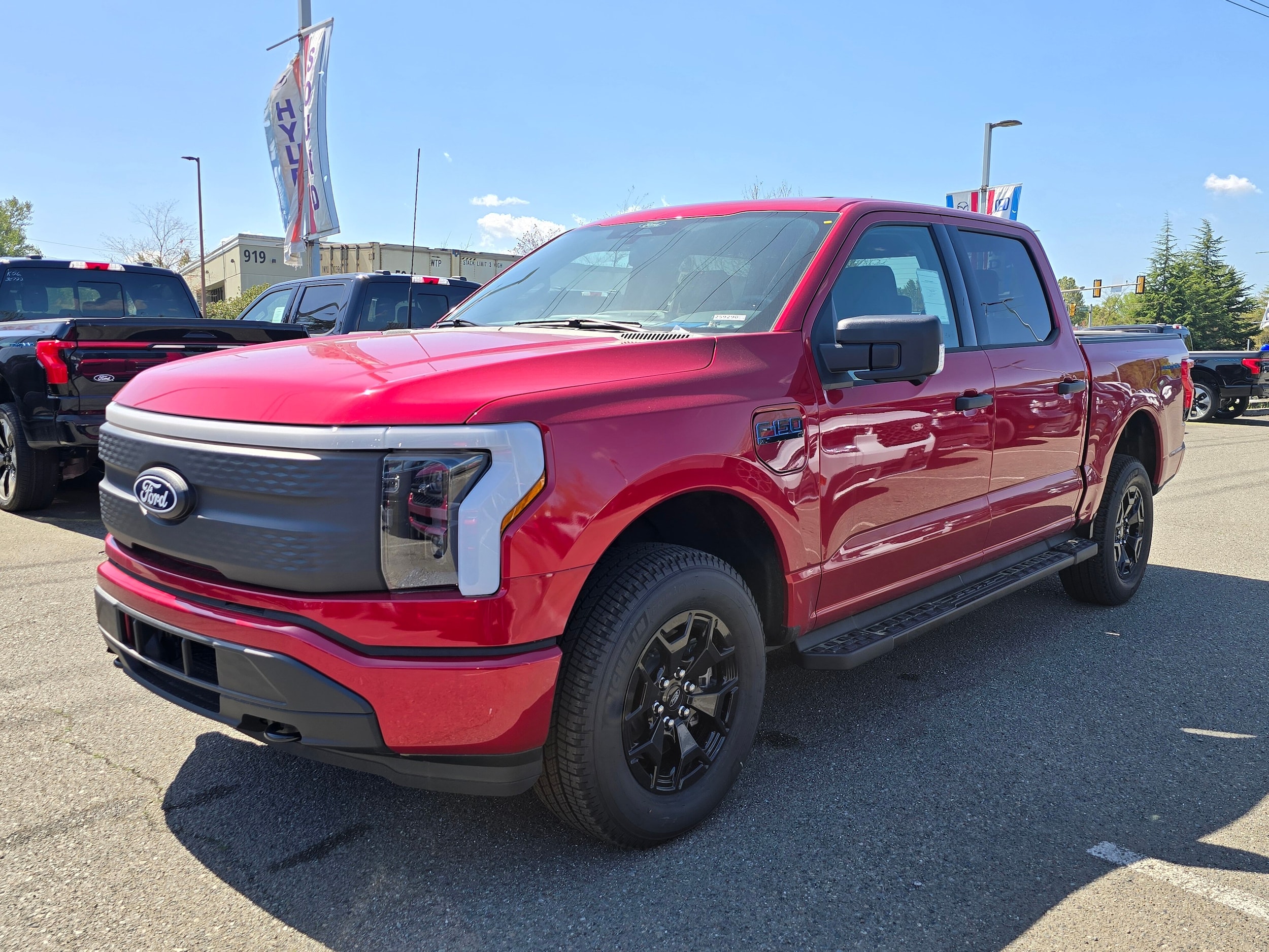 2025 Ford F-150 Lightning SUPERCREW 