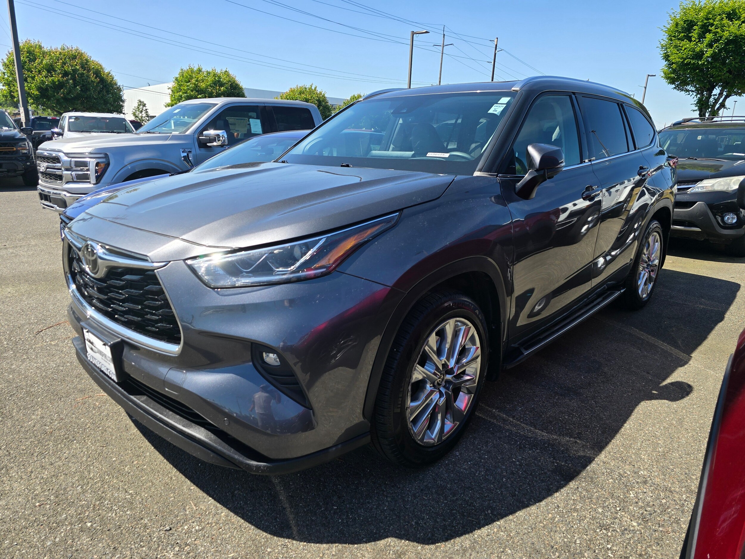 2023 Toyota Highlander Limited AWD's photo
