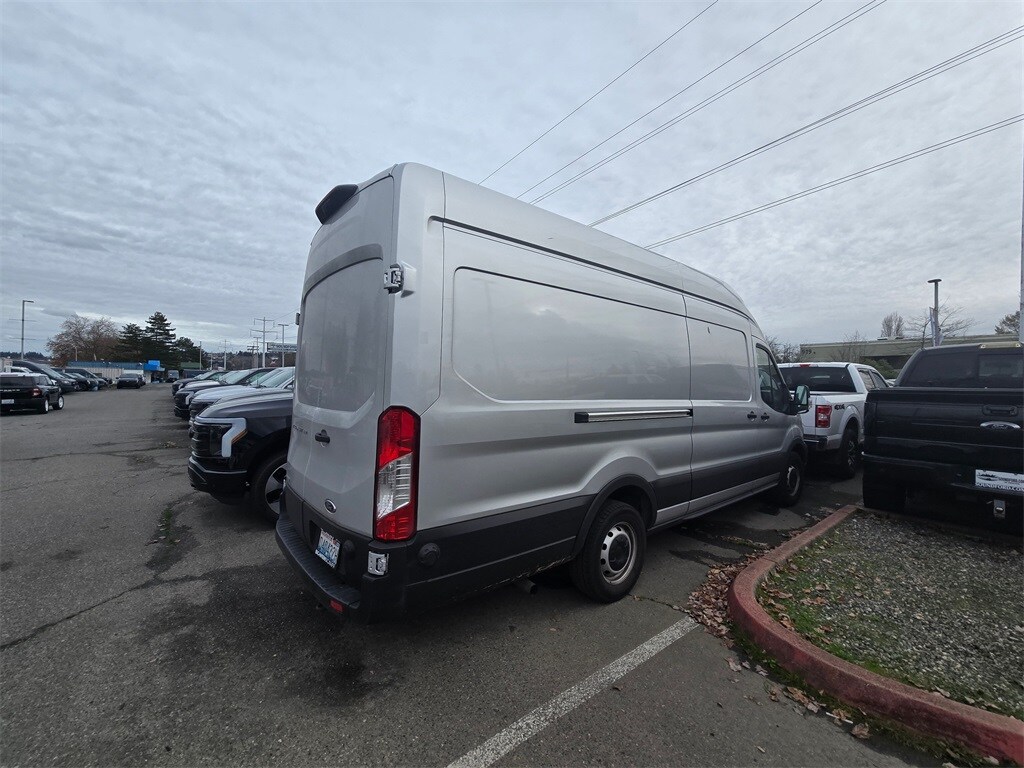 2025 Ford Transit photo 3
