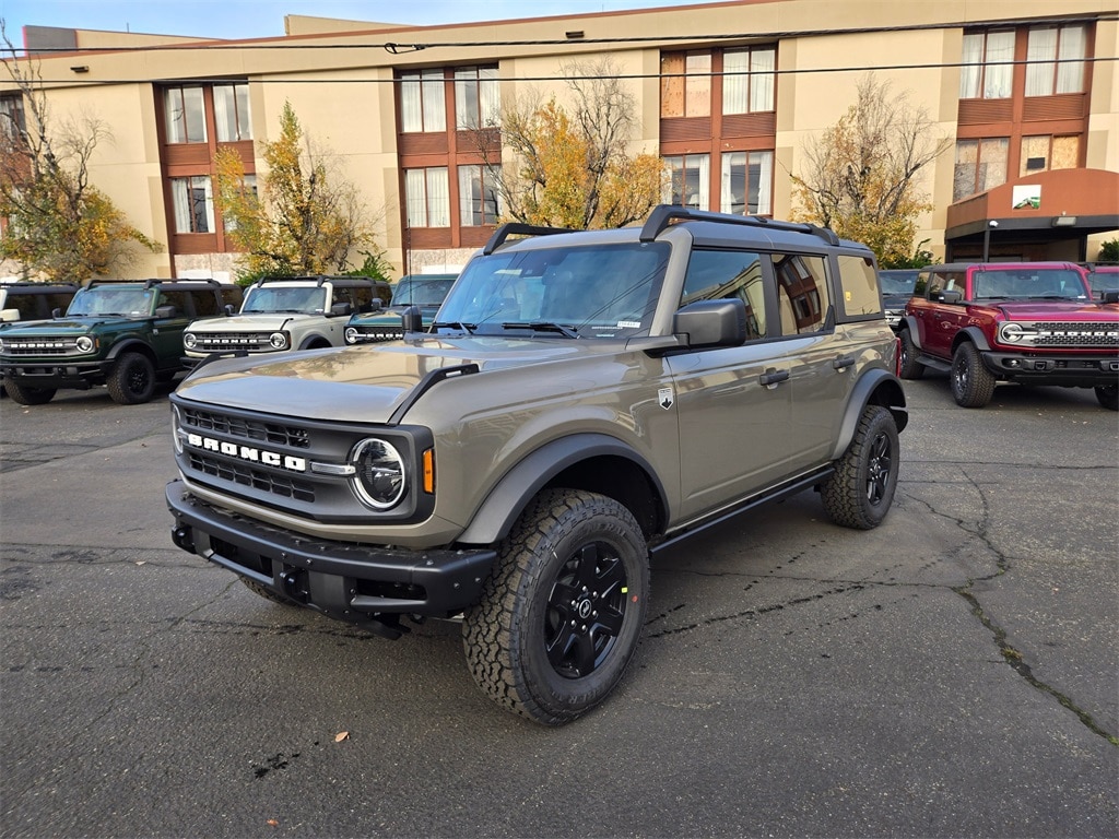 2025 Ford Bronco 4-Door Big Bend's photo