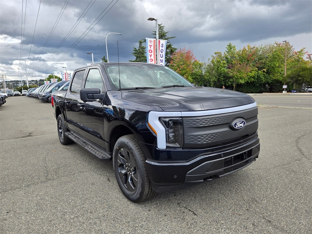 New 2025 Ford F-150 Lightning Flash TRUCK