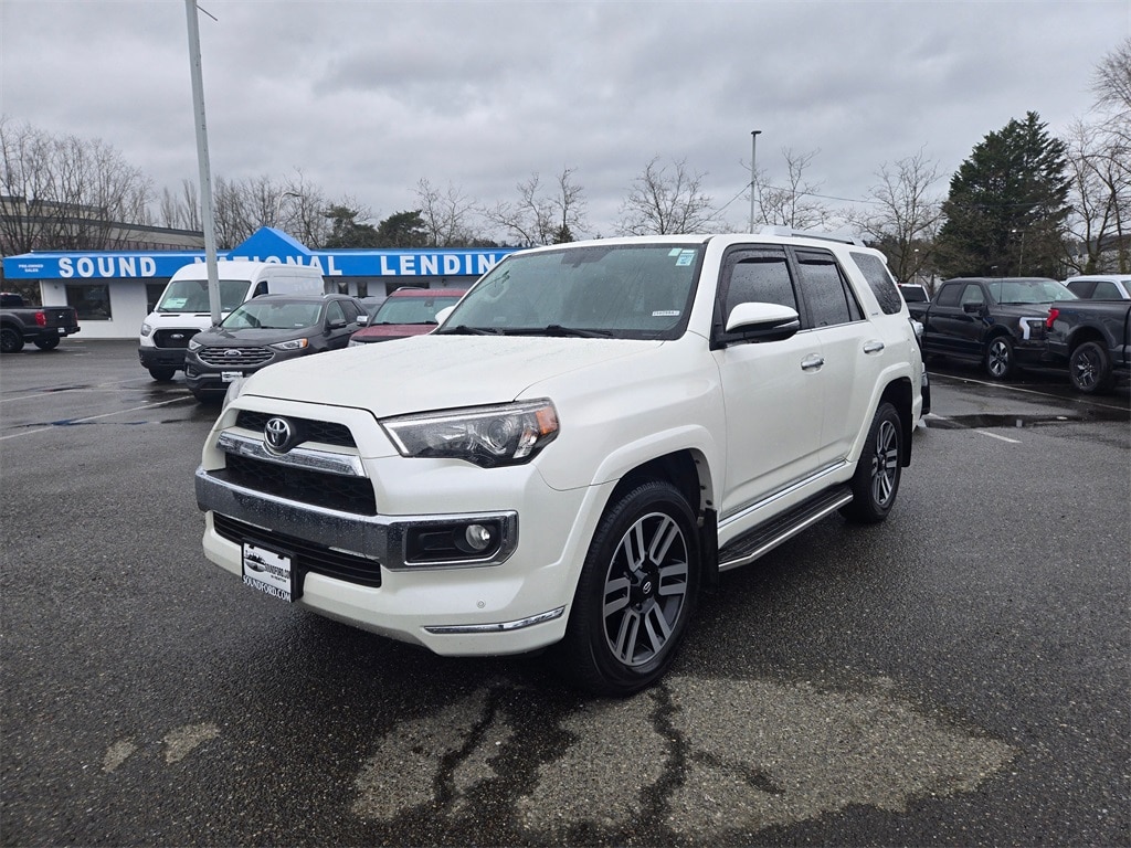 2016 Toyota 4Runner Limited's photo