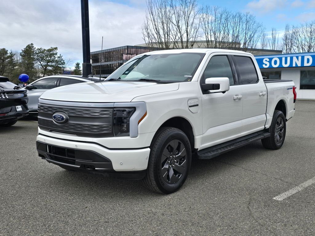 2022 Ford F-150 Lightning Truck 