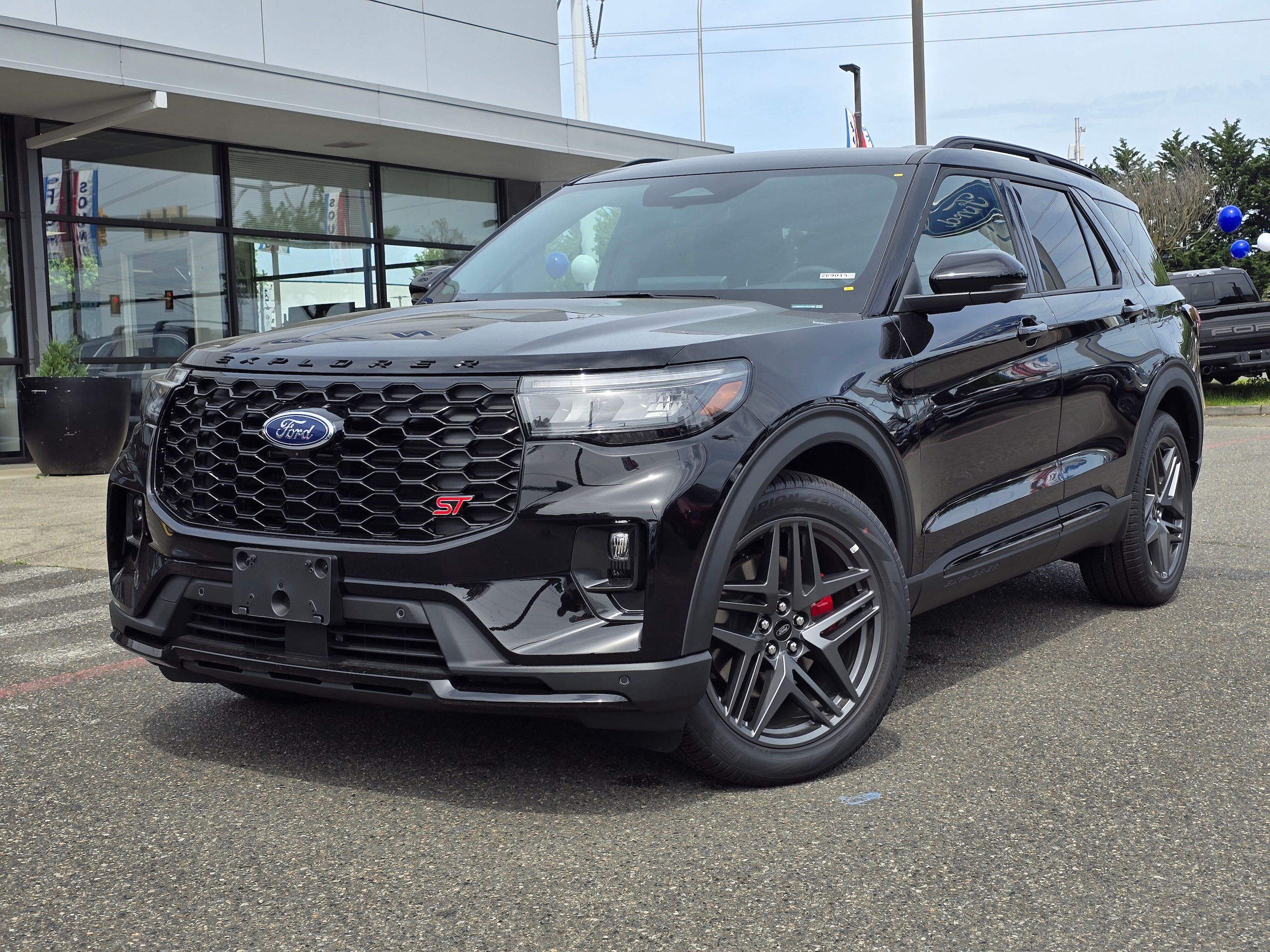 2026 Ford Explorer ST 4WD's photo