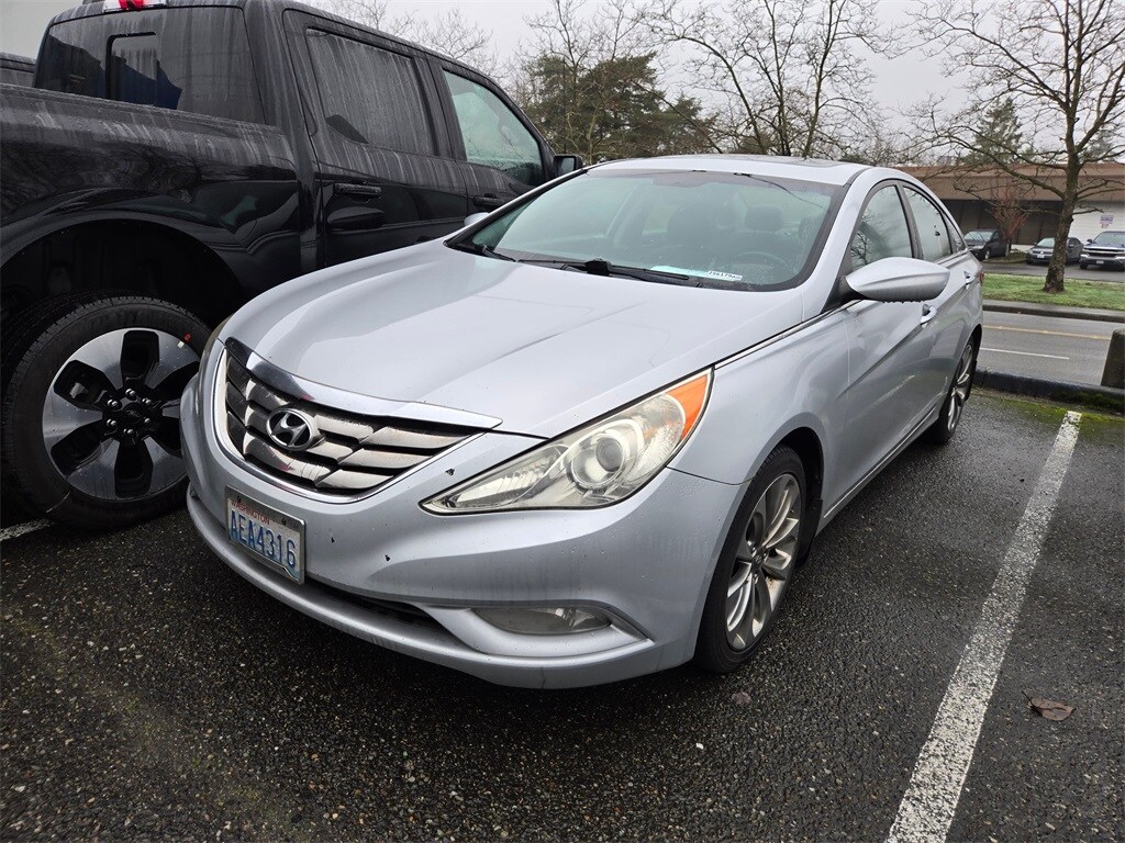 Used 2011 Hyundai Sonata SE Sedan