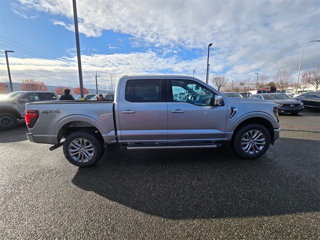 2024 Ford F-150 XLT photo 4