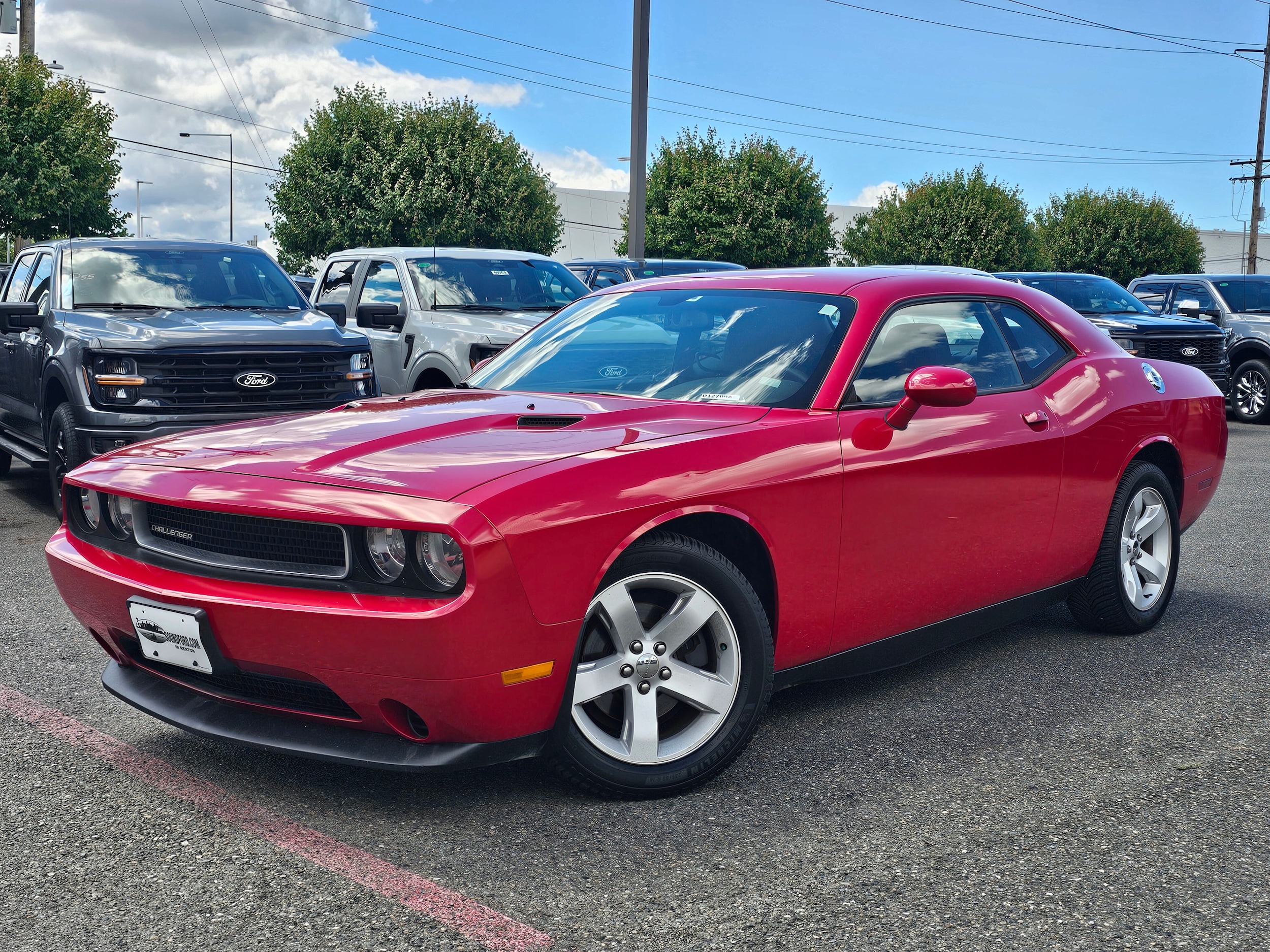 2013 Dodge Challenger SXT's photo