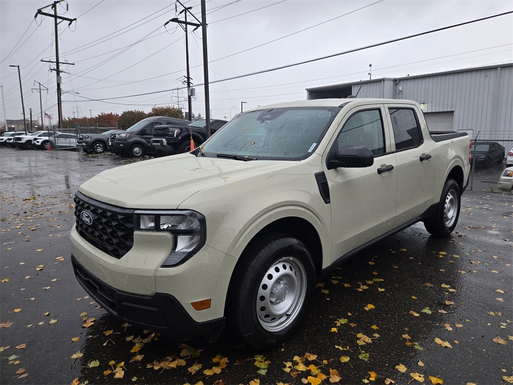 2025 Ford Maverick XL's photo