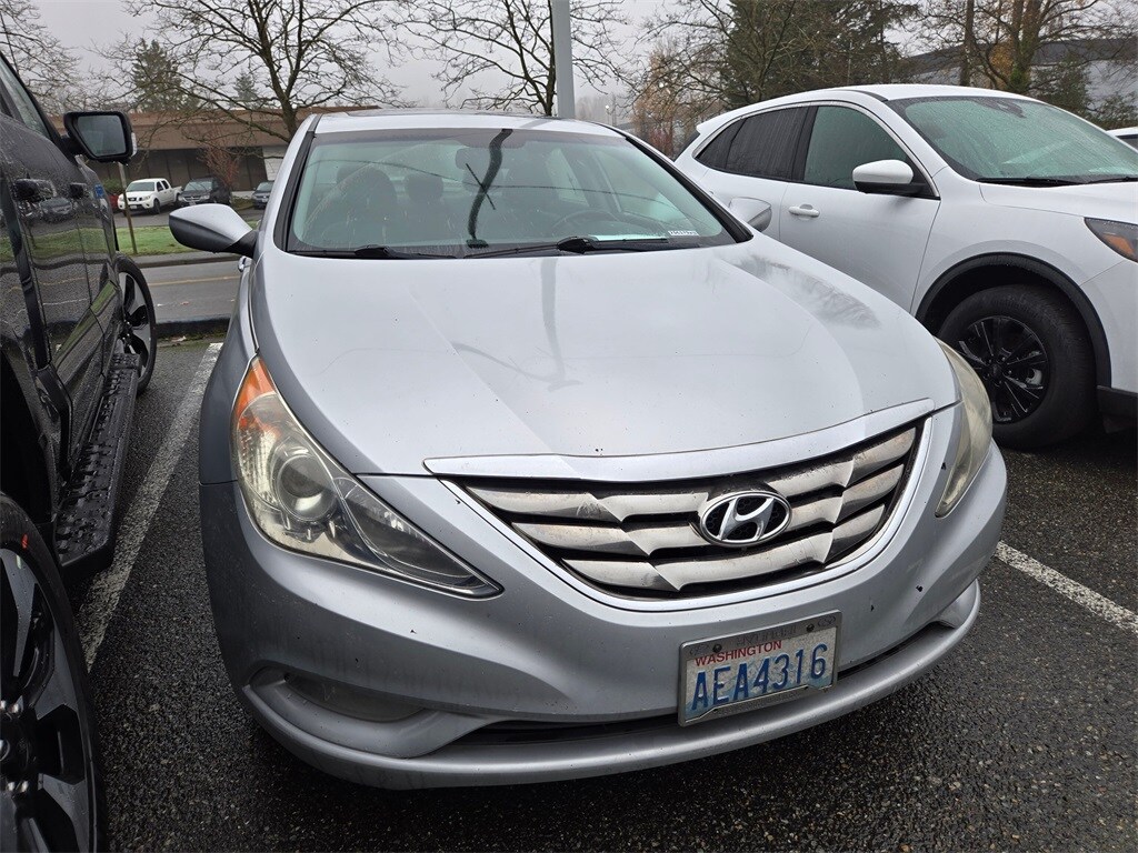 Used 2011 Hyundai Sonata SE Sedan