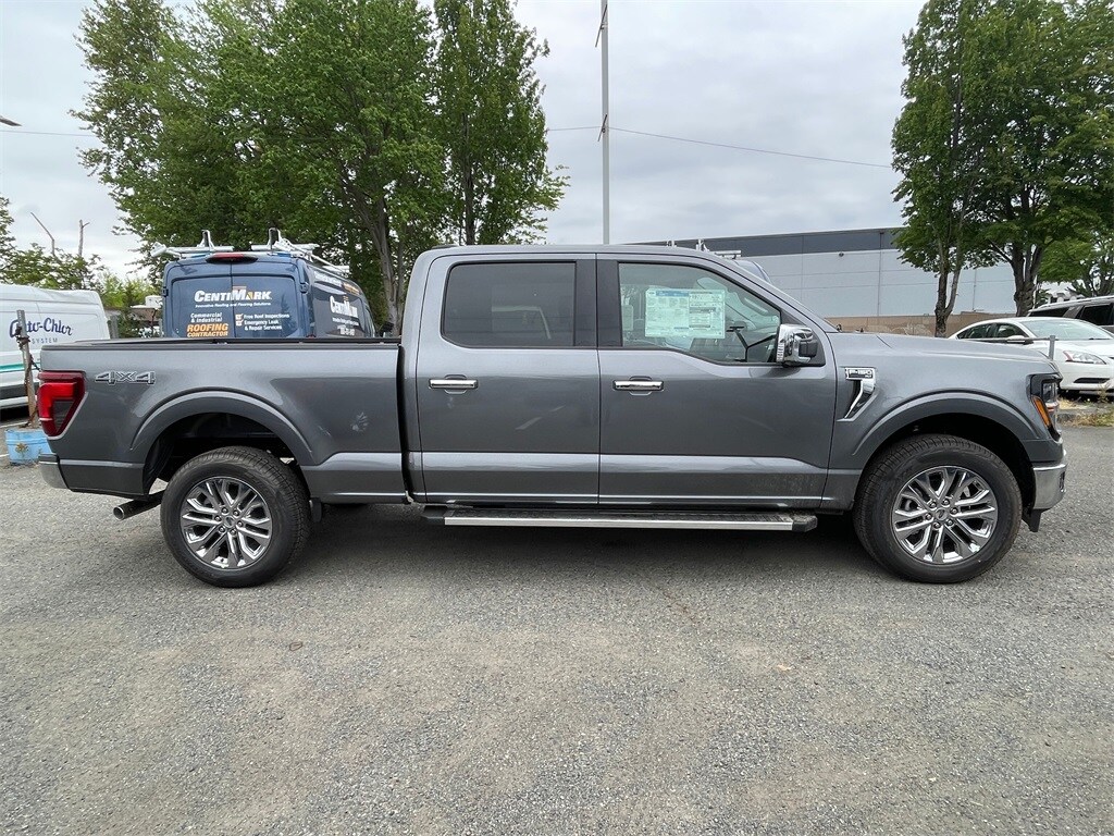 2025 Ford F-150 XLT photo 4