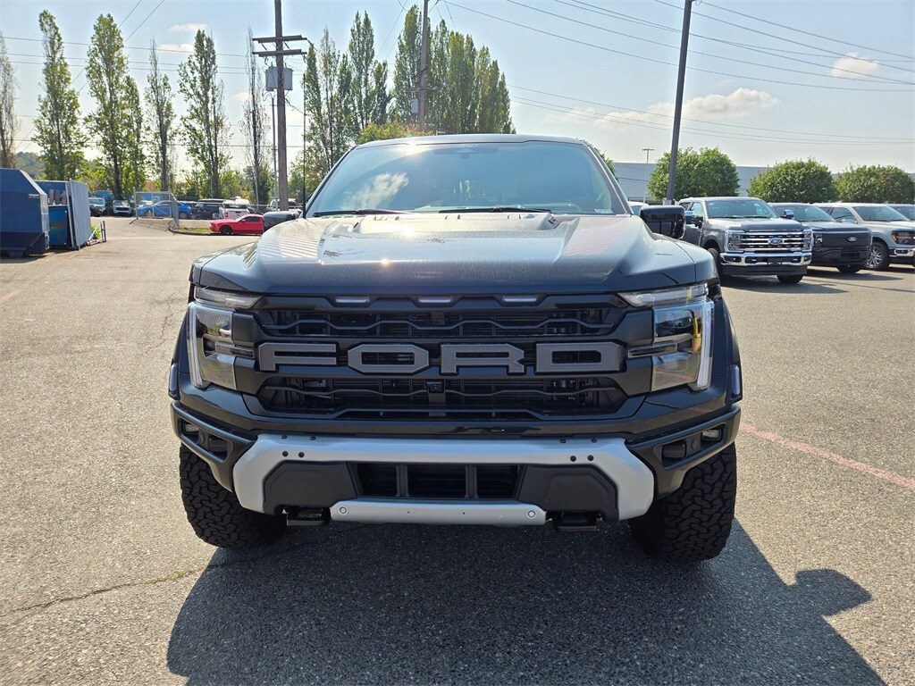 2025 Ford F-150 Raptor photo 2