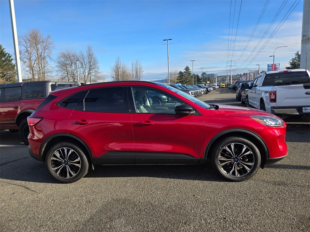 Used 2022 Ford Escape SE SUV