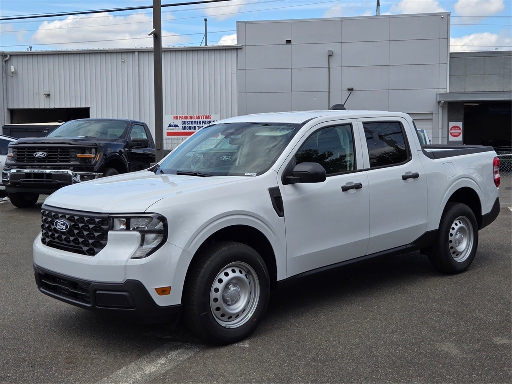 New 2025 Ford Maverick XL Truck