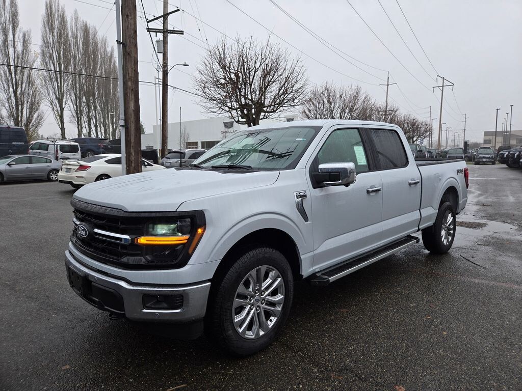 New 2025 Ford F-150 XLT SUPERCREW