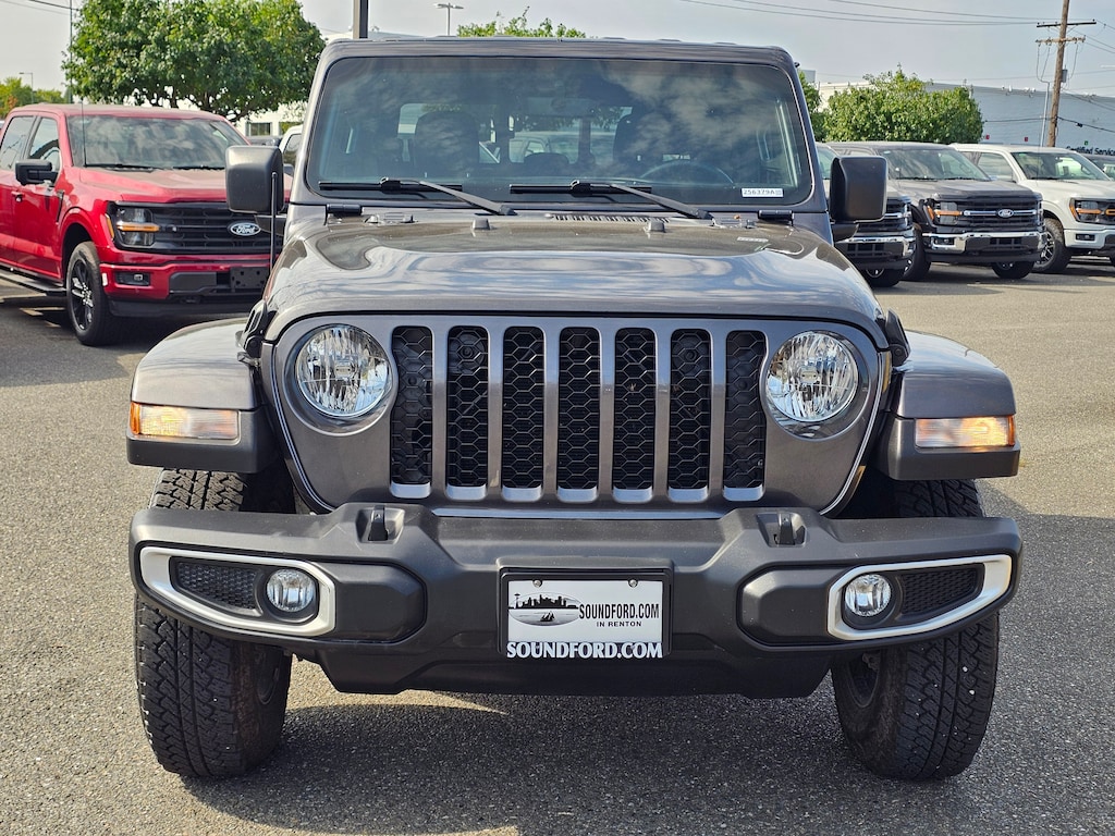 Used 2023 Jeep Gladiator Sport S PU