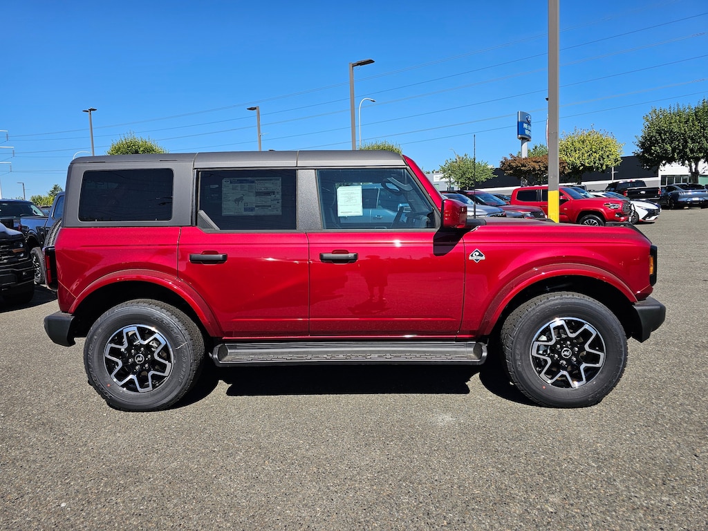 New 2026 Ford Bronco Outer Banks UT