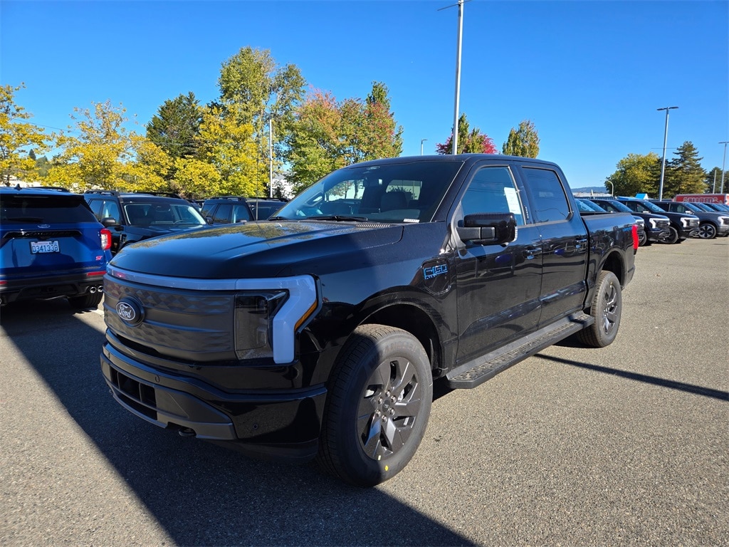 2025 Ford F-150 Lightning Lariat's photo