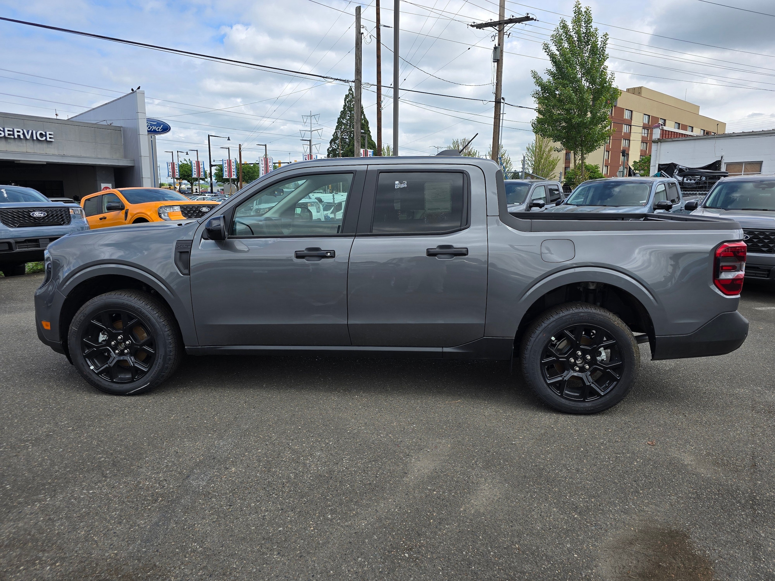2025 Ford Maverick XLT AWD's photo