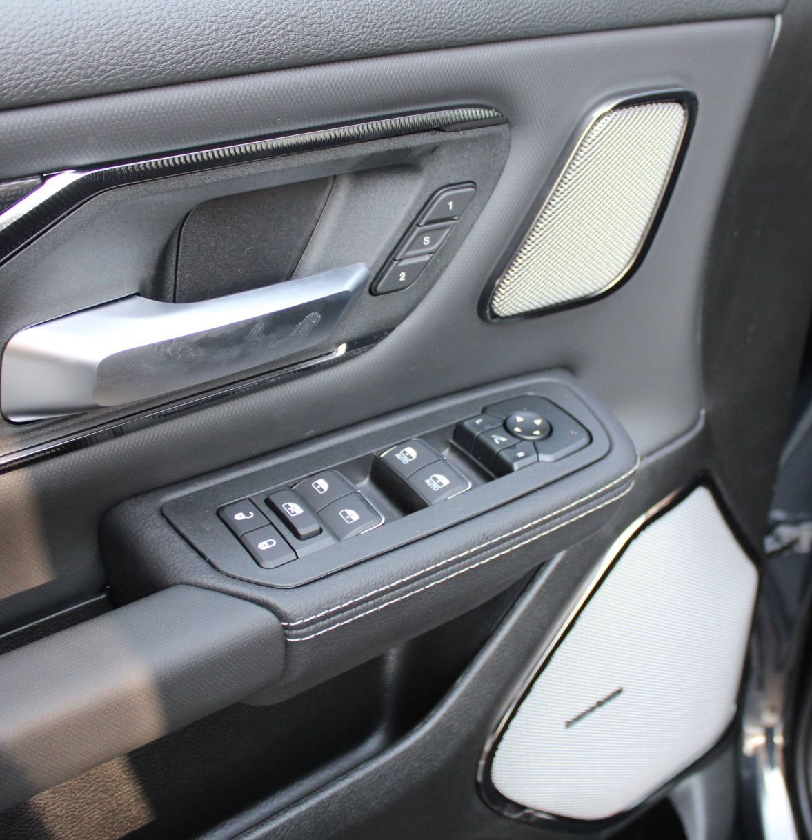 2026 Ram 1500 Rebel photo 2