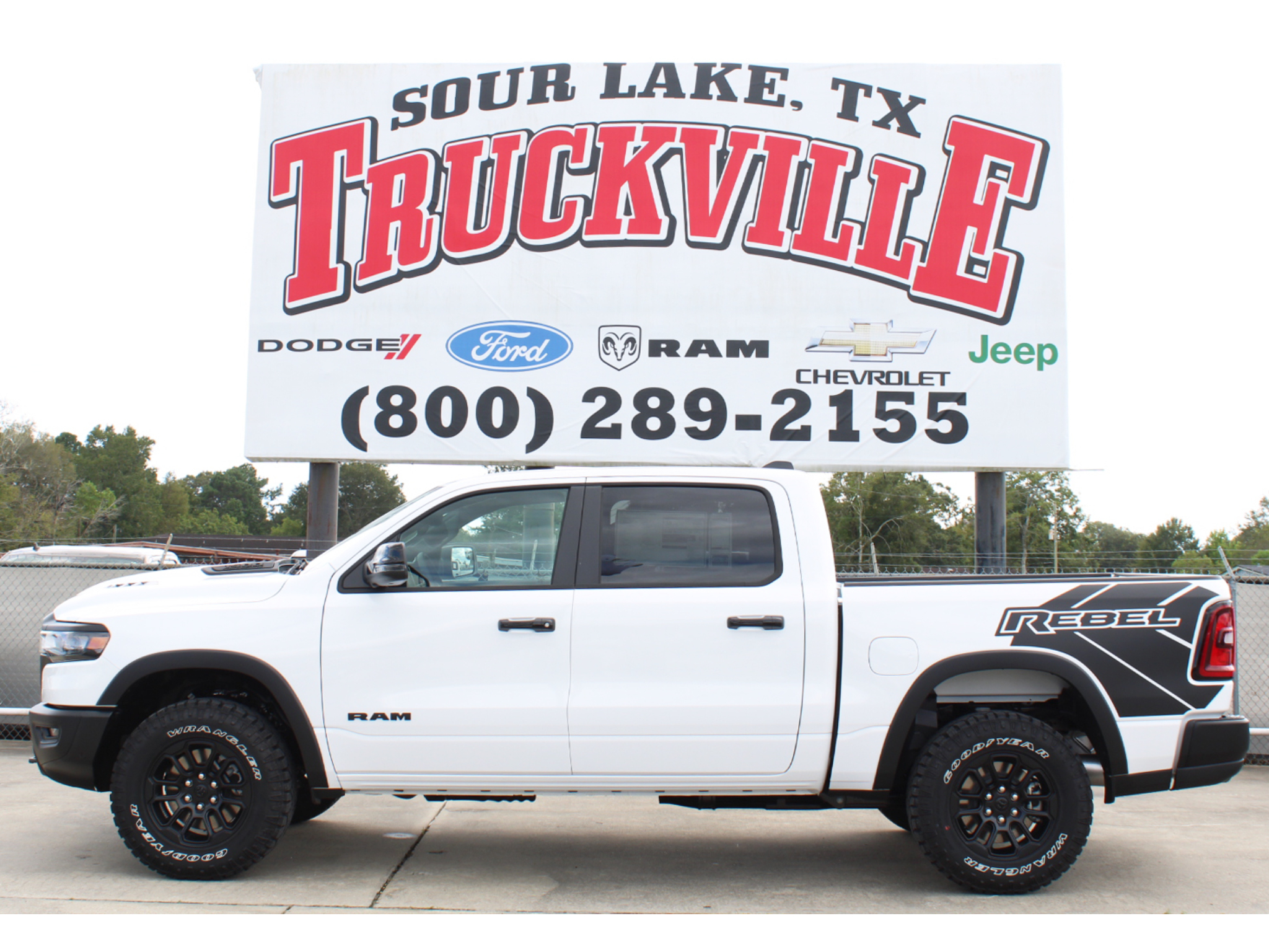 2027 Ram 1500 REBEL CREW CAB 4X4 5'7 BOX Pickup