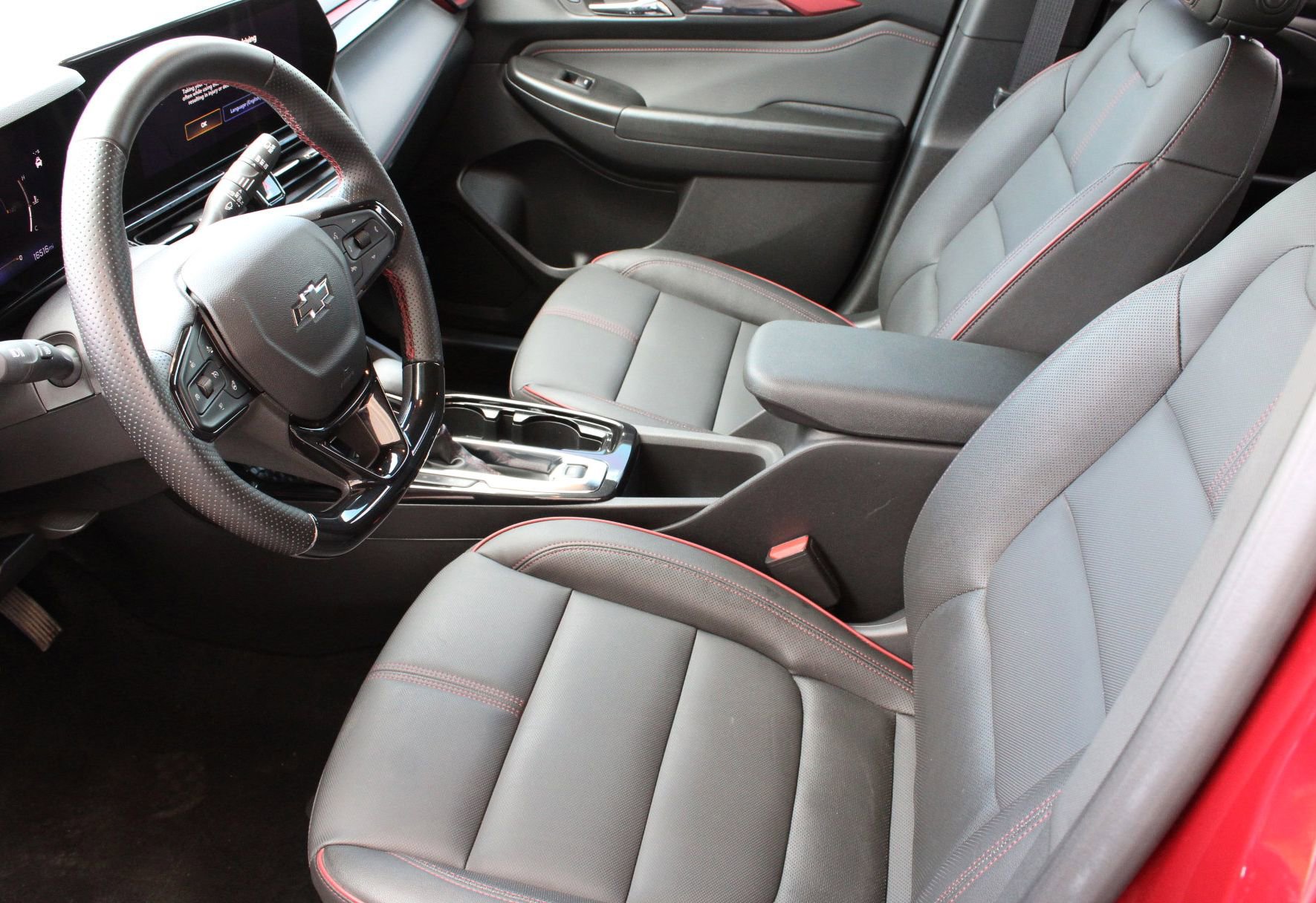 2024 Chevrolet Trailblazer RS photo 2