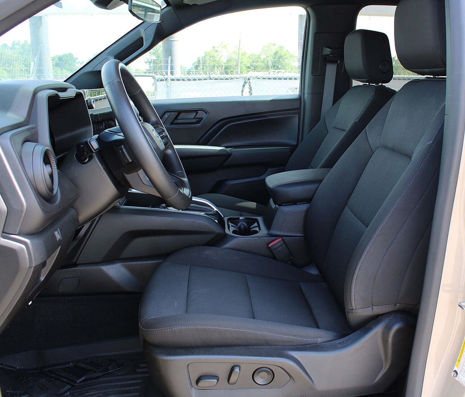 2023 Chevrolet Colorado Trail Boss photo 4