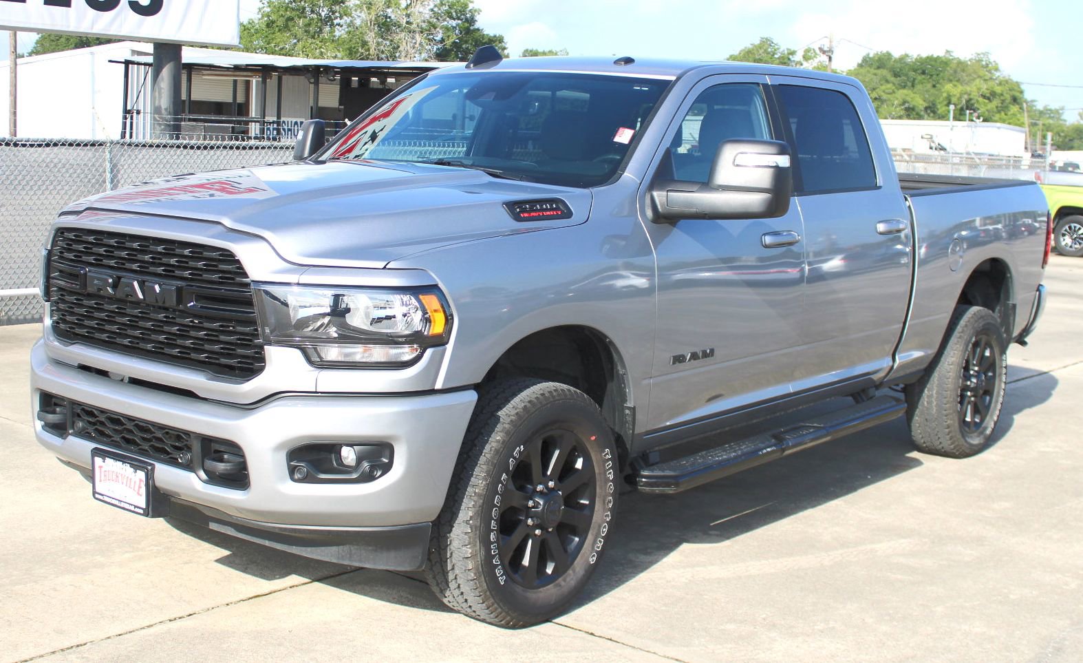 2024 Ram 2500 Big Horn photo 2