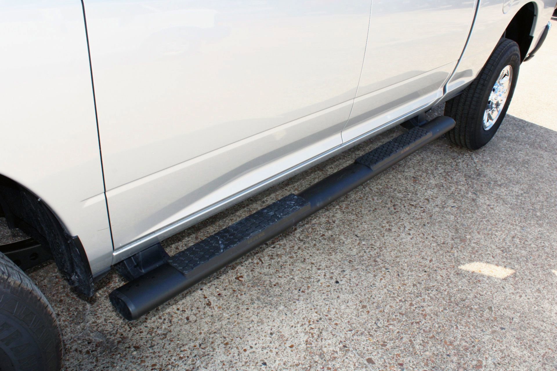 2026 Ram 2500 Tradesman photo 2