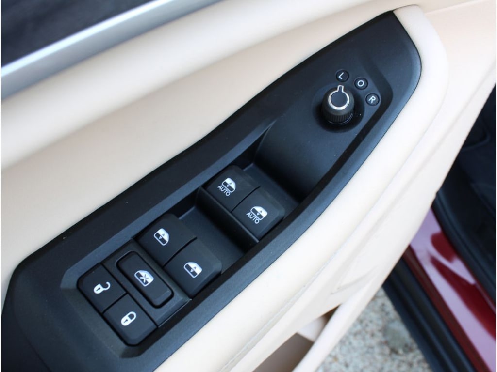 New 2025 Jeep Grand Cherokee LIMITED 4X4 Sport Utility