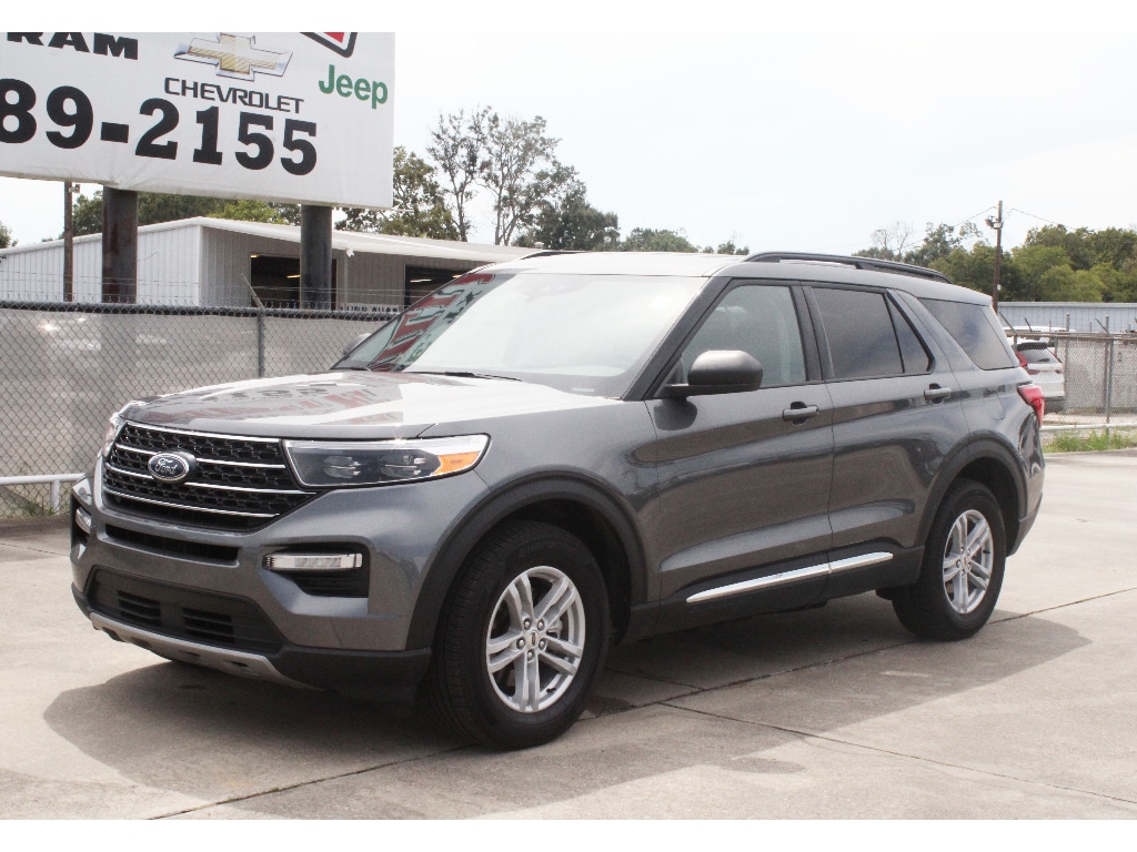 Used 2024 Ford Explorer XLT Sport Utility