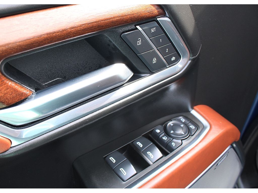 Used 2025 GMC Sierra Denali Ultimate Crew Cab