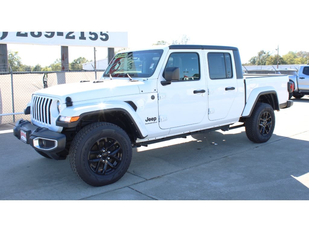 Used 2023 Jeep Gladiator Sport S Crew Cab