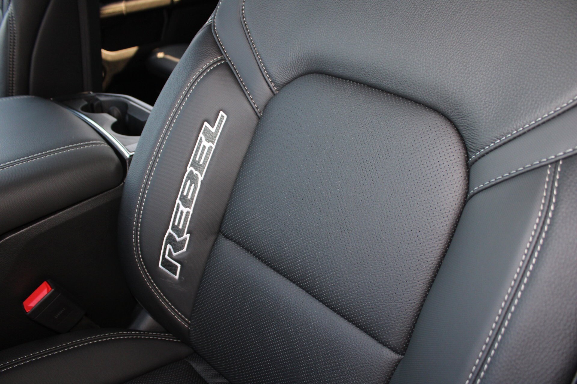 2026 Ram 1500 Rebel photo 4