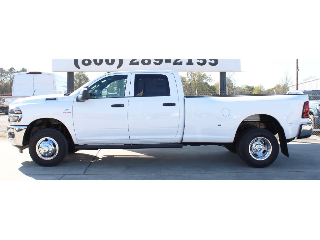 New 2026 Ram 3500 TRADESMAN CREW CAB 4X4 8' BOX Pickup