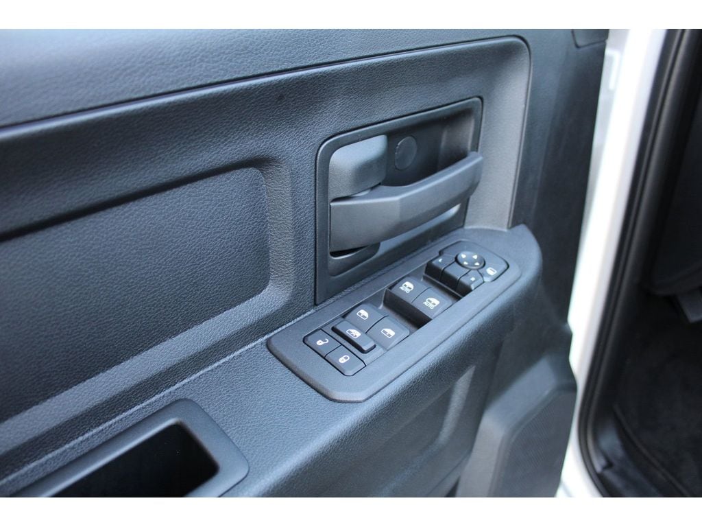 New 2026 Ram 2500 TRADESMAN CREW CAB 4X4 6'4 BOX Pickup