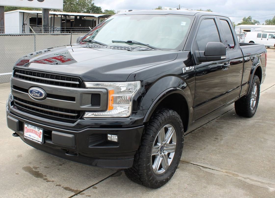 Used 2018 Ford F-150 XLT with VIN 1FTEX1EP5JKC69081 for sale in Sour Lake, TX