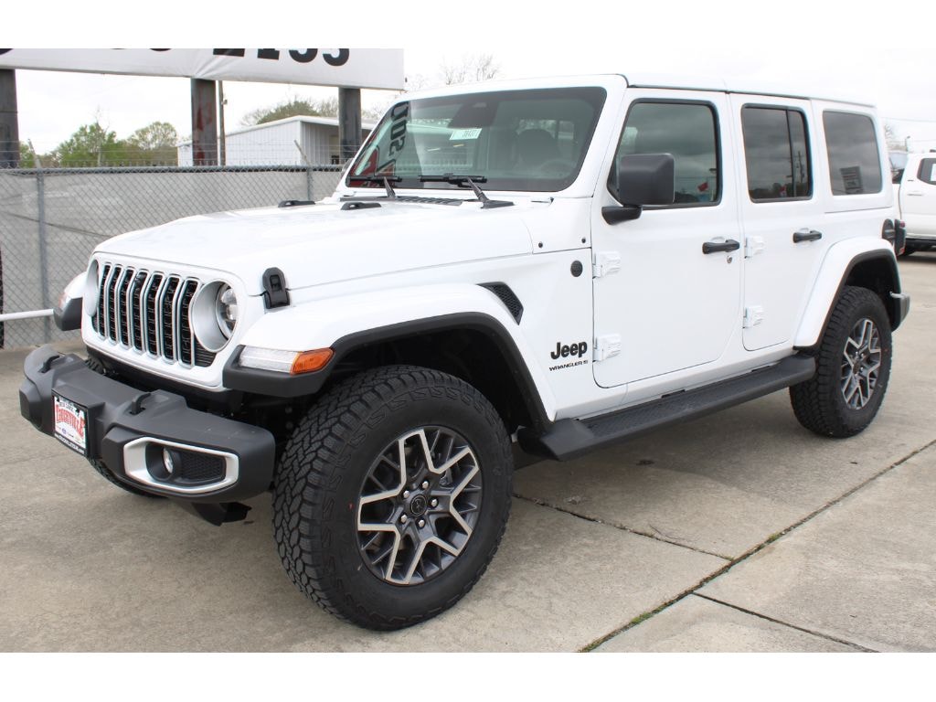 New 2026 Jeep Wrangler 4-DOOR SAHARA Sport Utility