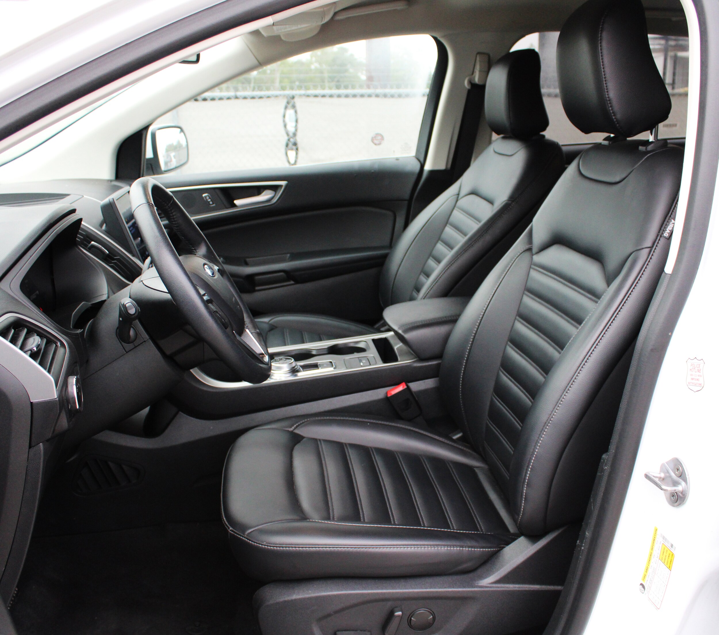 2024 Ford Edge SEL photo 4