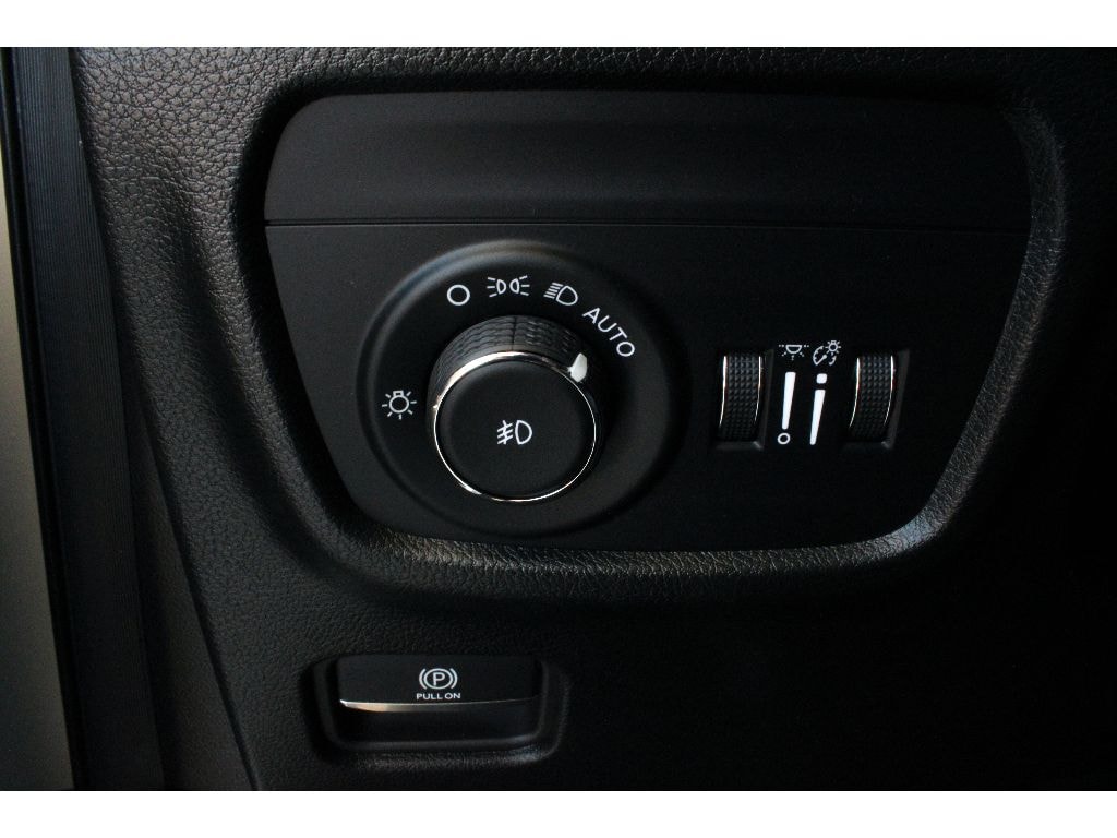 Used 2025 Jeep Grand Cherokee L Overland SUV