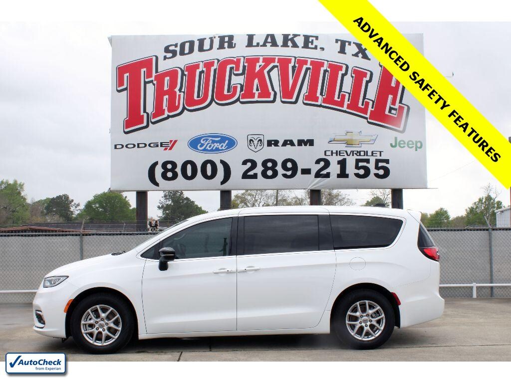 Used 2024 Chrysler Pacifica Touring L Passenger Van