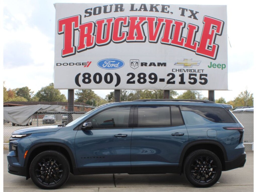 Used 2025 Chevrolet Traverse FWD LT Sport Utility