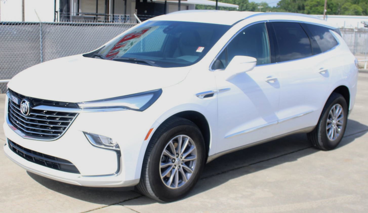 2024 Buick Enclave Premium photo 2