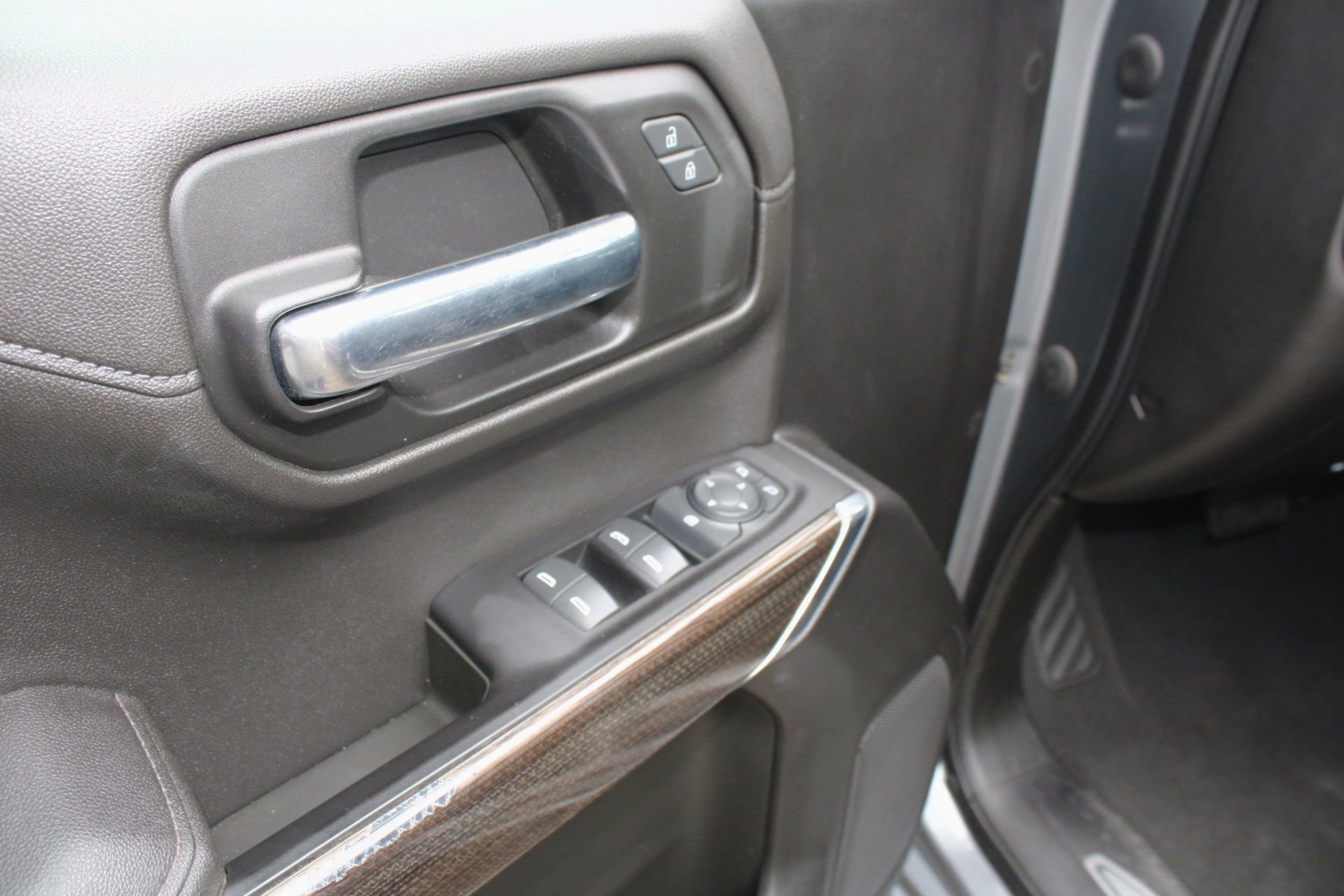 2022 Chevrolet Silverado 1500 LT Trail Boss photo 4