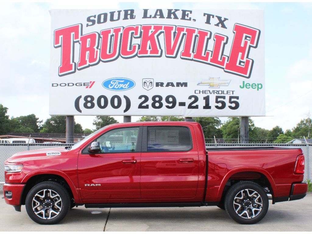 2026 Ram 1500 LARAMIE CREW CAB 4X4 5'7 BOX Pickup