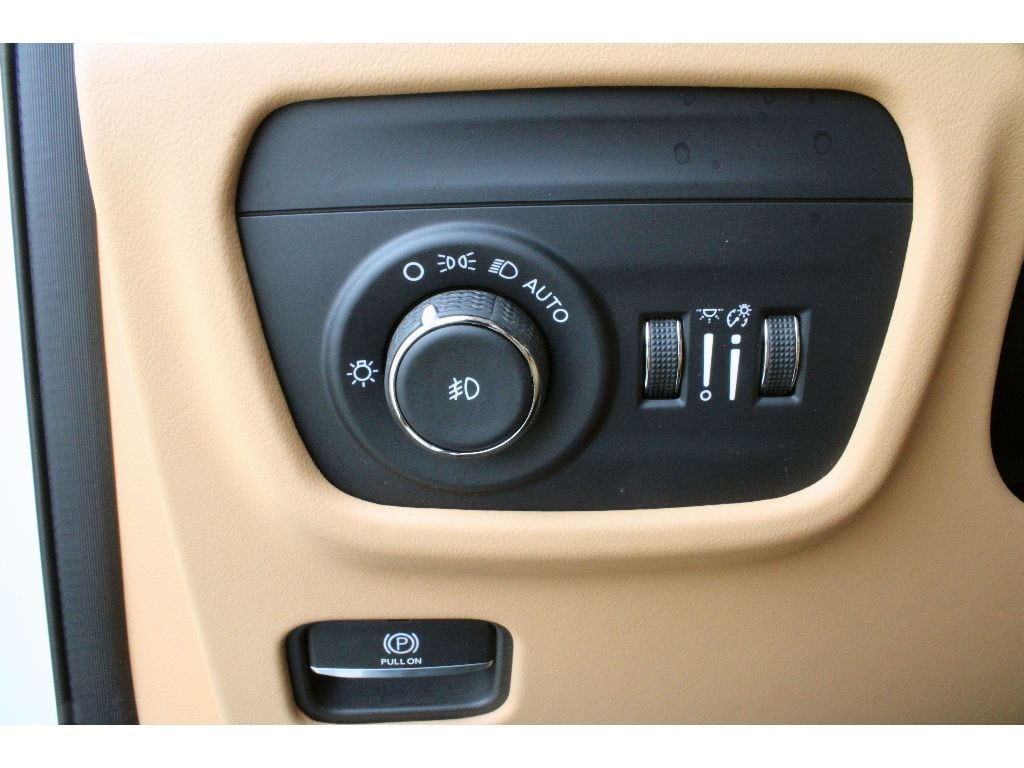 Used 2024 Jeep Grand Cherokee L Summit Reserve Sport Utility