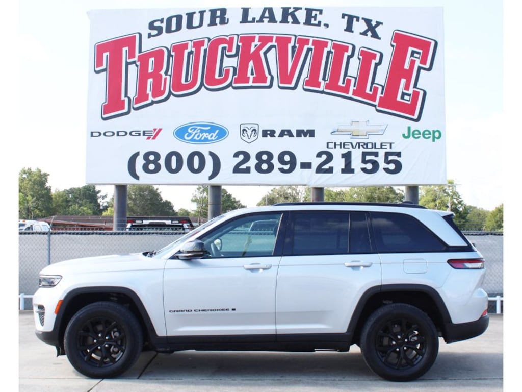 Used 2024 Jeep Grand Cherokee Altitude Sport Utility