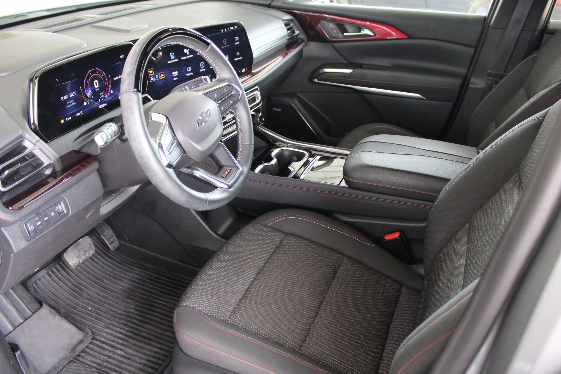 2024 Chevrolet Traverse Z71 photo 4