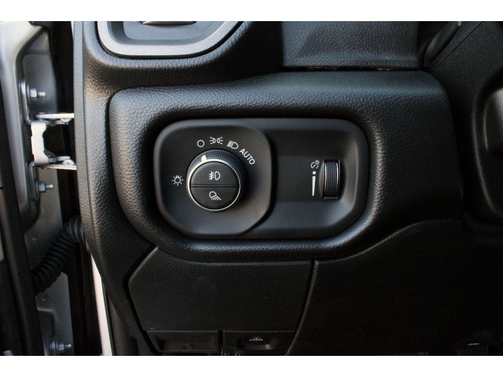 New 2026 Ram 3500 TRADESMAN CREW CAB 4X4 8' BOX Pickup