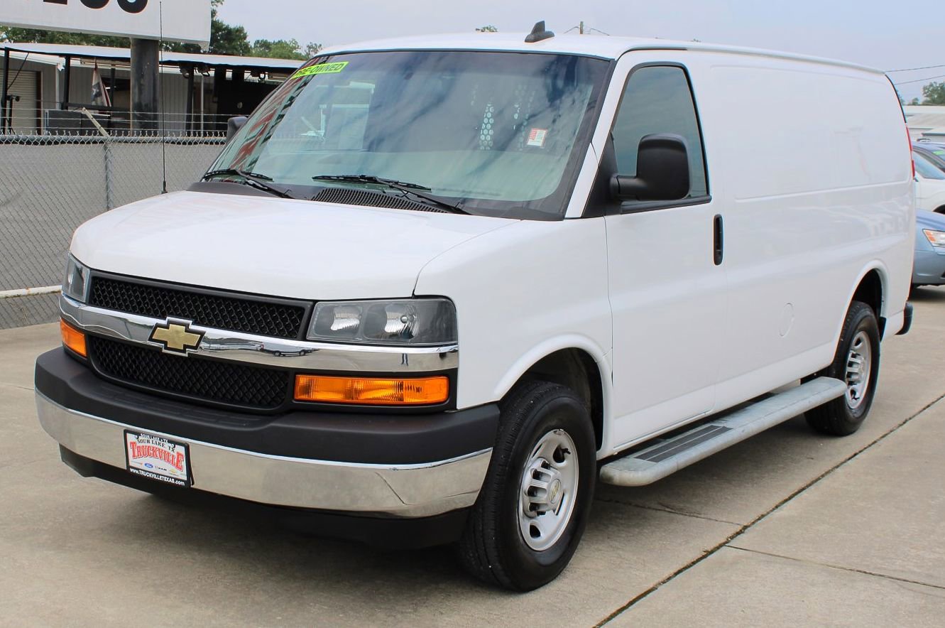 Used 2022 Chevrolet Express Cargo Work Van with VIN 1GCWGAFP3N1211548 for sale in Sour Lake, TX