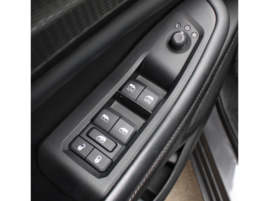 Used 2024 Jeep Grand Cherokee Altitude Sport Utility